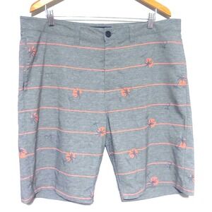 Travis Mathew Mens 38 Gray Stripe Palm Tree Golf 10"‎ Inseam Shorts Stretch